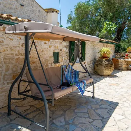 Σπίτι διακοπών Ionian Stone With Terrace *