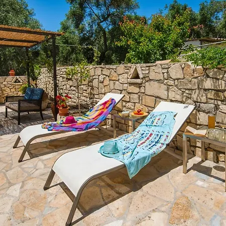 Ionian Stone With Terrace * Mpogdanatika